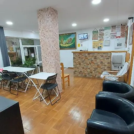 ゲストハウス Residencial Condado ファロ