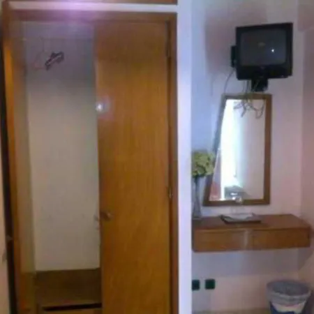 Residencial Condado ゲストハウス ファロ